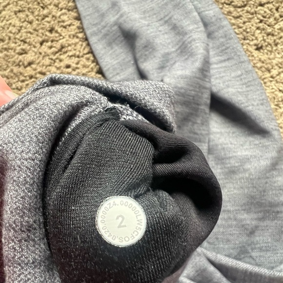 lululemon leggings - Picture 2 of 2